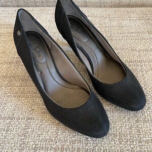 Life Stride Black Glitter Pump